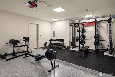 4911 NE Laurelcrest Lane, Seattle, WA 98105 - Photo 31