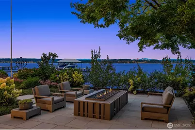 4911 NE Laurelcrest Lane, Seattle, WA 98105 - Photo 33