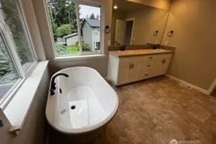 12044 126th Ave Ct E, Puyallup, WA 98374 - Photo 9