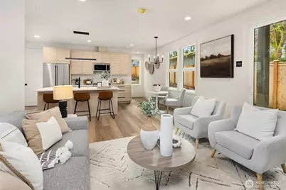 817 18th Avenue W, Kirkland, WA 98033 - Photo 9