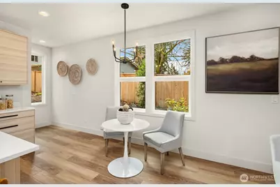 817 18th Avenue W, Kirkland, WA 98033 - Photo 5