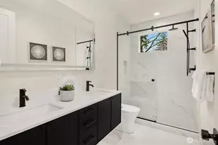 817 18th Ave W, Kirkland, WA 98033 - Photo 17