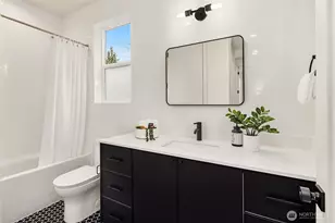 817 18th Ave W, Kirkland, WA 98033 - Photo 13