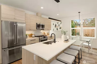 817 18th Avenue W, Kirkland, WA 98033 - Photo 3