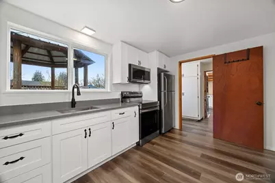 21275 Lafayette Road, Sedro Woolley, WA 98284 - Photo 23