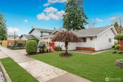 2205 M Street NE #A-B, Auburn, WA 98002 - Photo 3