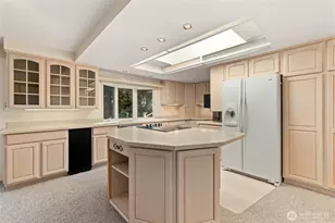 1672 185th Ave NE, Bellevue, WA 98008 - Photo 15