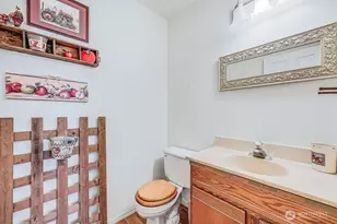 8259 SE O'Farrell Ln, Port Orchard, WA 98366 - Photo 7