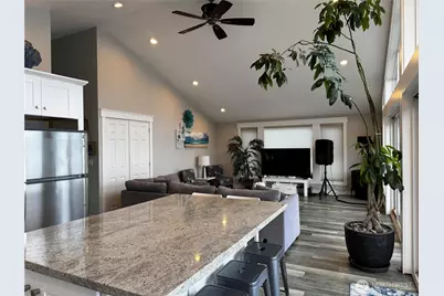 7360 E Grapeview Loop Road, Allyn, WA 98524 - Photo 7