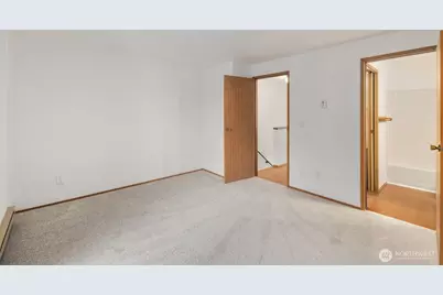 170 Newport Way NW #D32, Issaquah, WA 98027 - Photo 23