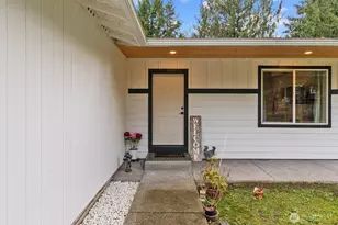 21708 133rd St Ct E, Bonney Lake, WA 98391 - Photo 5