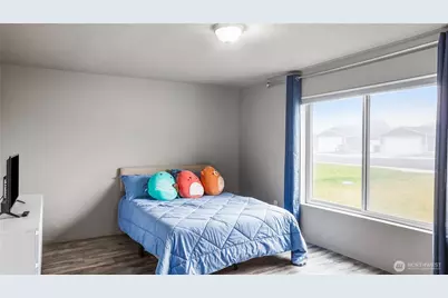 815 E Mt Adams Street, Othello, WA 99344 - Photo 9