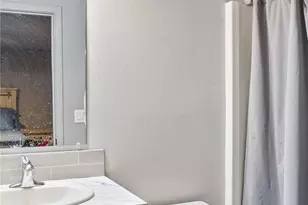 815 E Mt. Adams St, Othello, WA 99344 - Photo 19