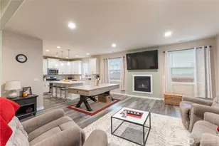 10004 Greenbrier Ct SE, Yelm, WA 98597 - Photo 5