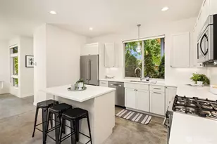 3246 B 14th Ave W, Seattle, WA 98119 - Photo 9