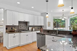 110 247th Ave SE, Sammamish, WA 98074 - Photo 11