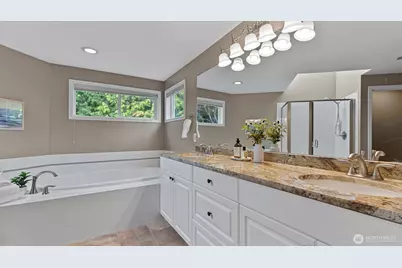 110 247th Avenue SE, Sammamish, WA 98074 - Photo 25