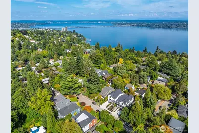 210 35th Avenue E, Seattle, WA 98112 - Photo 39