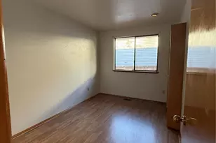 2024 SE 8th Dr, Renton, WA 98055 - Photo 9