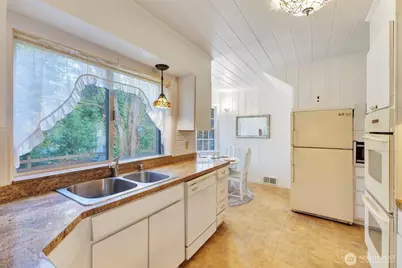 3918 NW Phinney Bay Drive, Bremerton, WA 98312 - Photo 15