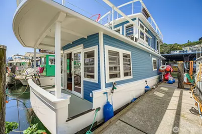 1900 Westlake Avenue N #B-20, Seattle, WA 98109 - Photo 1