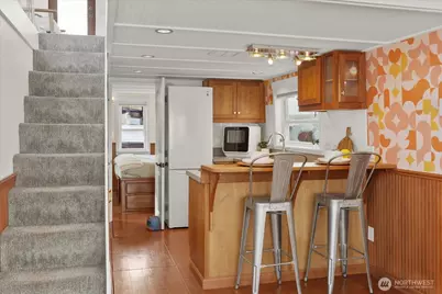 1900 Westlake Avenue N #B-20, Seattle, WA 98109 - Photo 17