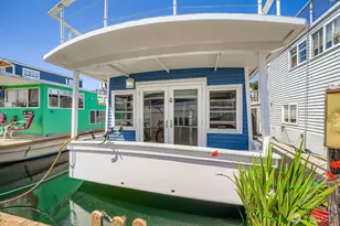 1900 Westlake Ave N, Seattle, WA 98109 - Photo 3