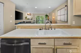 15615 Waynita Way, Bothell, WA 98011 - Photo 11