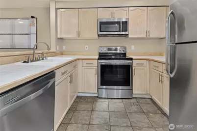 15615 Waynita Way #B-303, Bothell, WA 98011 - Photo 7