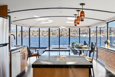 2040 Westlake Avenue N #26, Seattle, WA 98109 - Photo 7