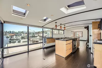 2040 Westlake Avenue N #26, Seattle, WA 98109 - Photo 7