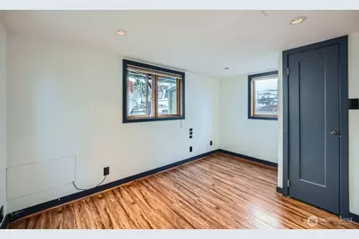 2040 Westlake Avenue N #26, Seattle, WA 98109 - Photo 25