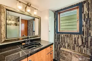 2040 Westlake Ave N, Seattle, WA 98109 - Photo 17