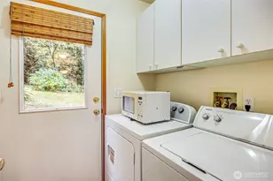 20899 Division St NE, Indianola, WA 98342 - Photo 17