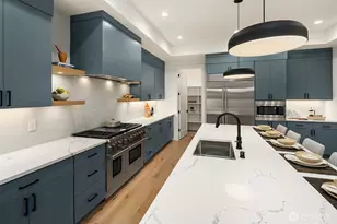 15534 SE 10th St, Bellevue, WA 98007 - Photo 9