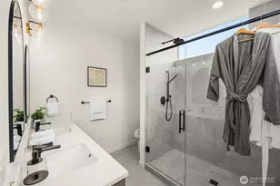 1227 B N 48th St, Seattle, WA 98103 - Photo 17