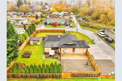 302 1st Avenue E, Pacific, WA 98047 - Photo 1