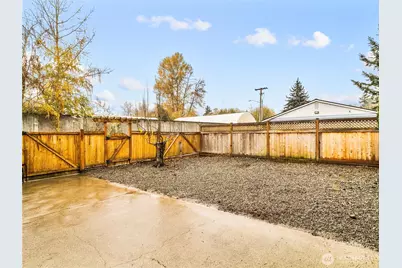302 1st Avenue E, Pacific, WA 98047 - Photo 33