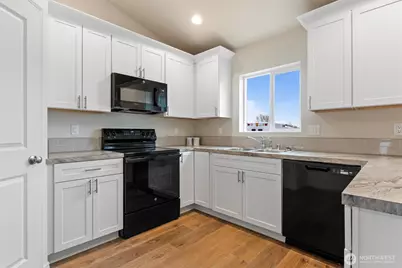 310 Poplar Street NE, Royal City, WA 99357 - Photo 7