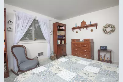 300 N 130th Street #4104, Seattle, WA 98133 - Photo 13