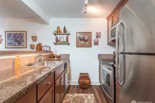 300 N 130th St, Seattle, WA 98133 - Photo 9