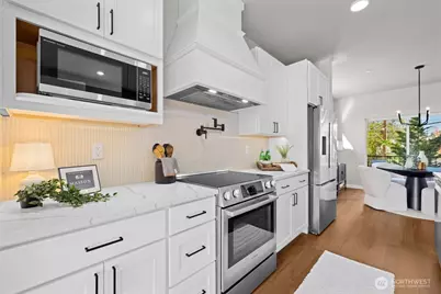 16823 Alder Way #E8, Lynnwood, WA 98037 - Photo 7