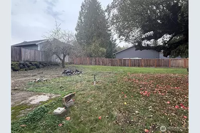 2726 21st Street SW, Puyallup, WA 98373 - Photo 11