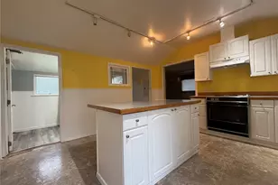 2726 21st St SW, Puyallup, WA 98373 - Photo 3