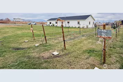 82 Nichols Road, Omak, WA 98841 - Photo 3