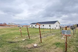 82 Nichols Rd, Omak, WA 98841 - Photo 3