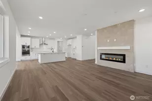 2211 Oak Ct, Milton, WA 98354 - Photo 9