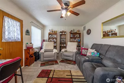 318 4th Street SW, Puyallup, WA 98371 - Photo 33