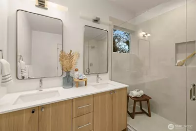 4411 21st Avenue SW, Seattle, WA 98106 - Photo 13