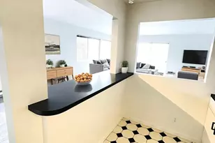 3927 1st Ave NE, Seattle, WA 98105 - Photo 15